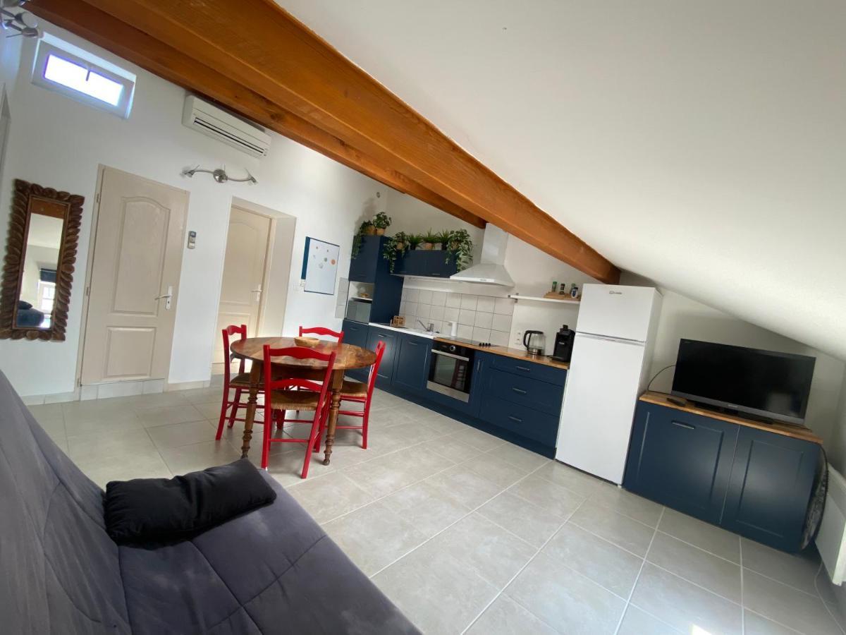 Appartement Climatise Au Pied Du Mont Ventoux Malemort-du-Comtat Exteriör bild