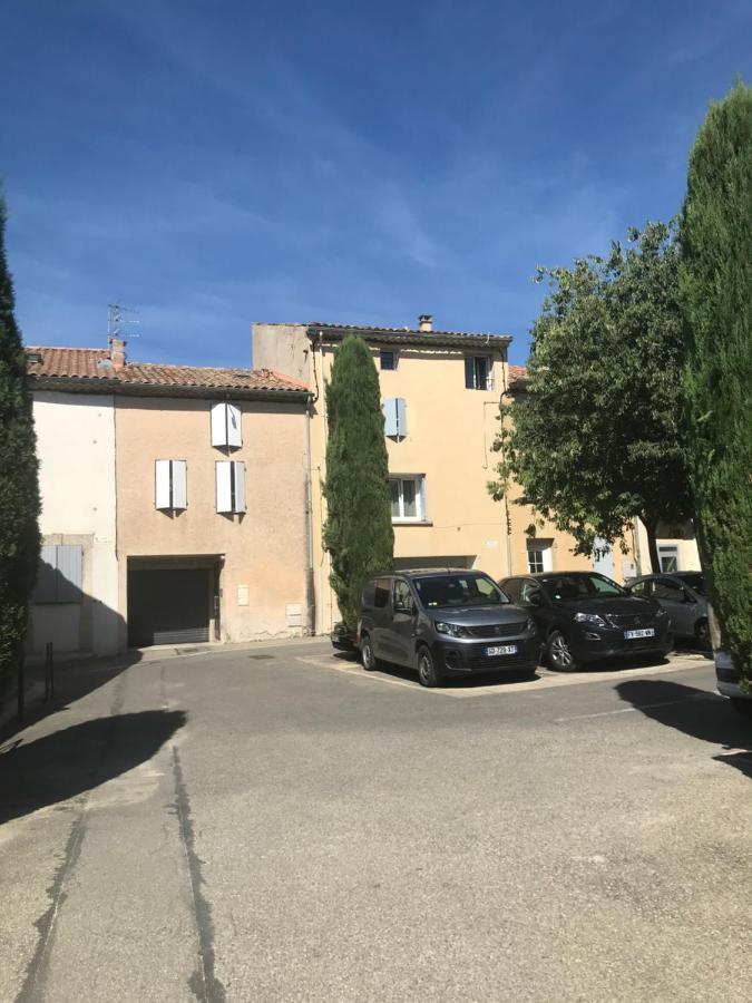 Appartement Climatise Au Pied Du Mont Ventoux Malemort-du-Comtat Exteriör bild