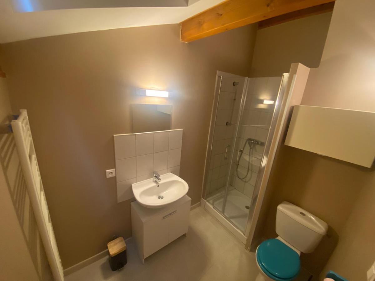 Appartement Climatise Au Pied Du Mont Ventoux Malemort-du-Comtat Exteriör bild