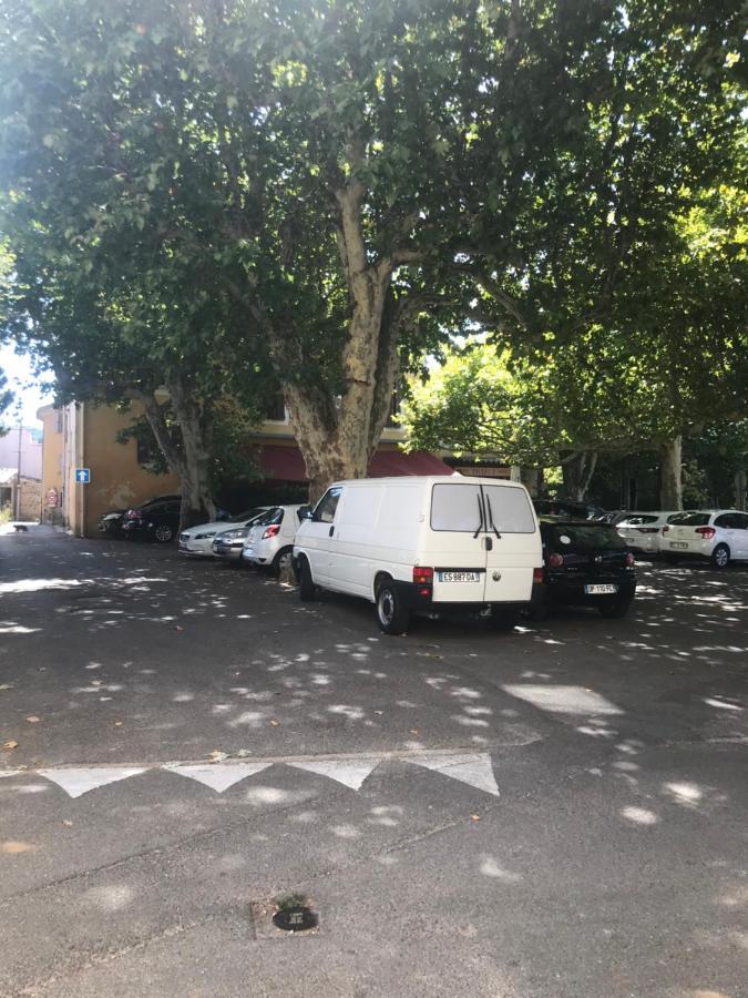 Appartement Climatise Au Pied Du Mont Ventoux Malemort-du-Comtat Exteriör bild