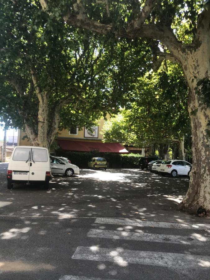 Appartement Climatise Au Pied Du Mont Ventoux Malemort-du-Comtat Exteriör bild